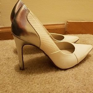 TWO HOUR SALE!! White pumps